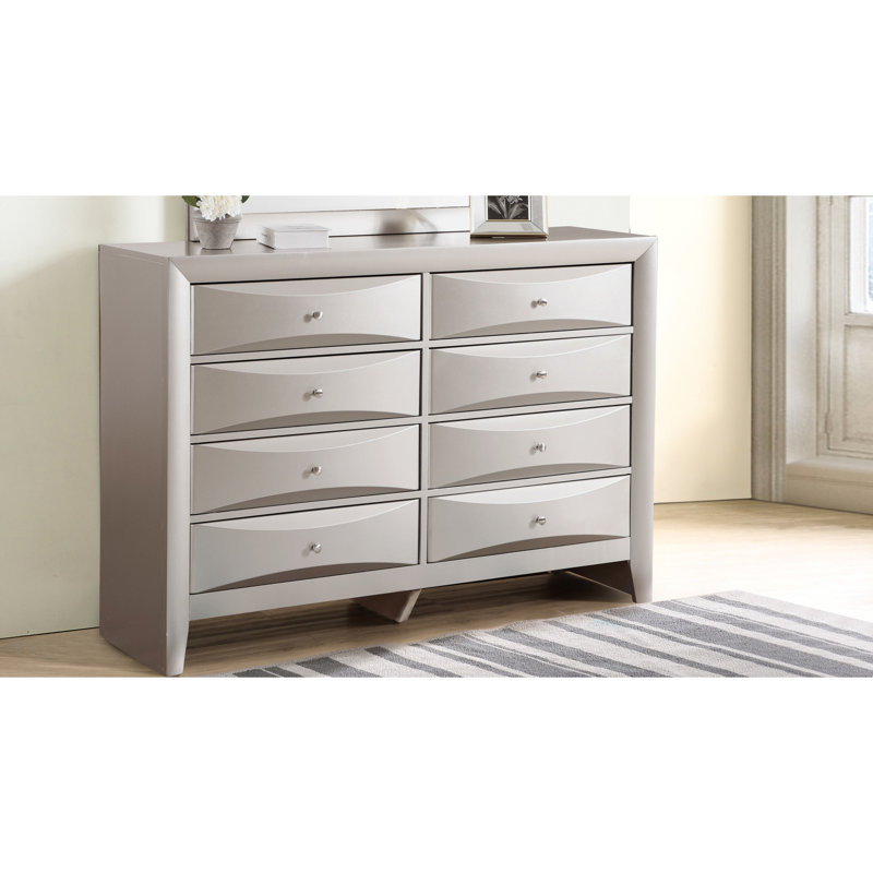 Élégante commode champagne argentée