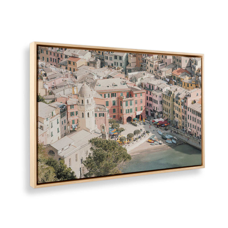 Impression sur toile Riviera Radiance, H 32,75 po x l 48,75 po x P 1,75 po, Érable américain encadré
