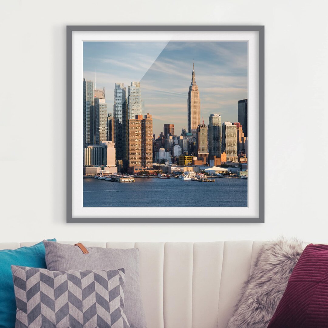 Gerahmter Fotodruck New Yorker Skyline aus New Jersey