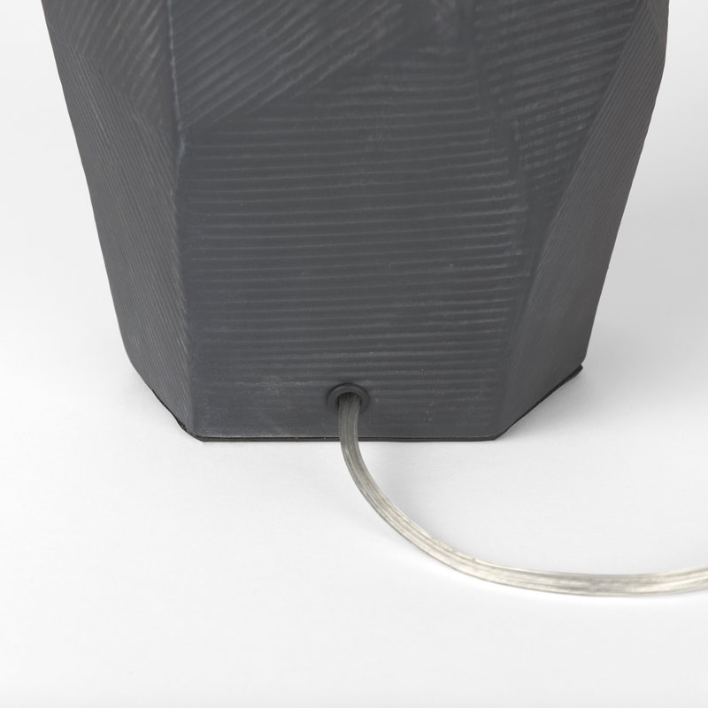 Minakchi Ceramic Table Lamp, Black