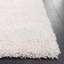 Tapis à poil long ivoire fabriqué à la main Assar-23564285