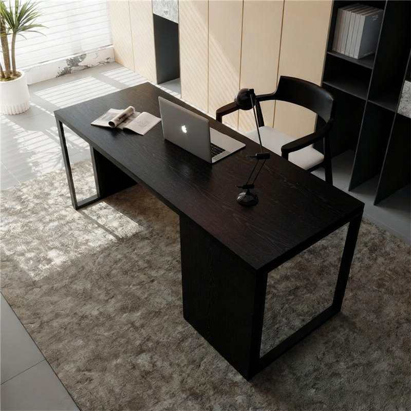 Bureau rectangulaire en bois massif et fer noir, H 29,53 po x l 55,12 po x P 27,56 po