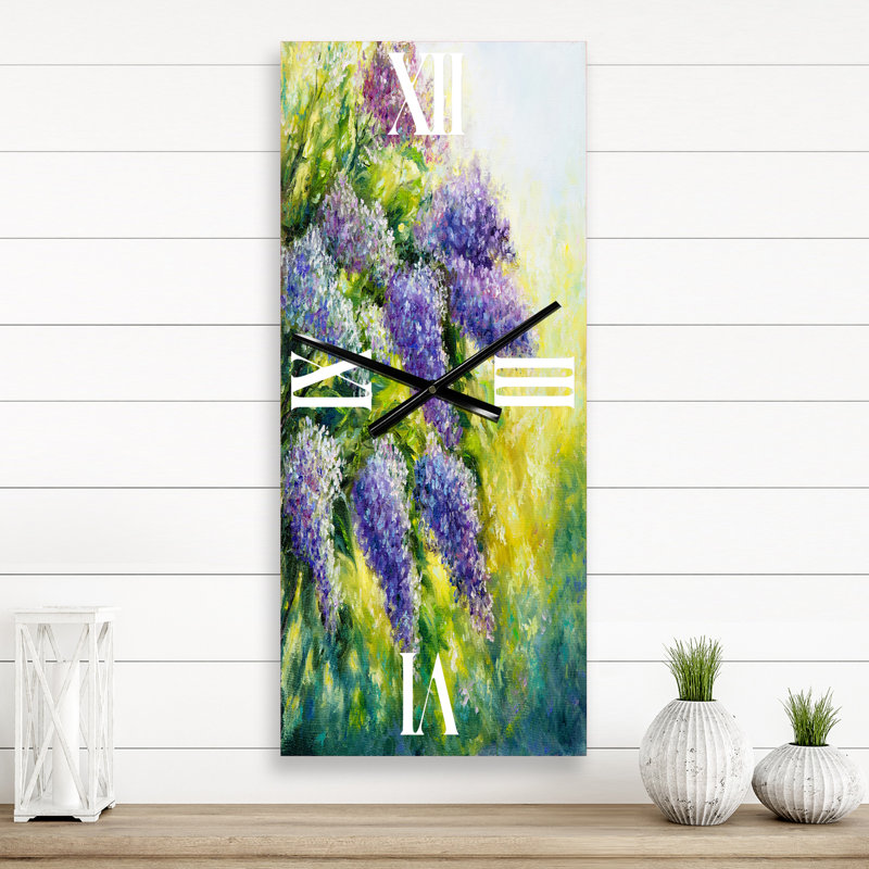 Horloge murale lilas dans le jardin, Petit