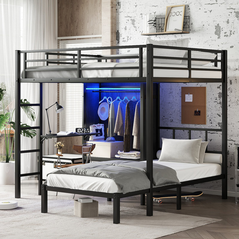 Lit double superposé au-dessus d'un lit simple en métal avec bureau pliant et garde-robe à DEL