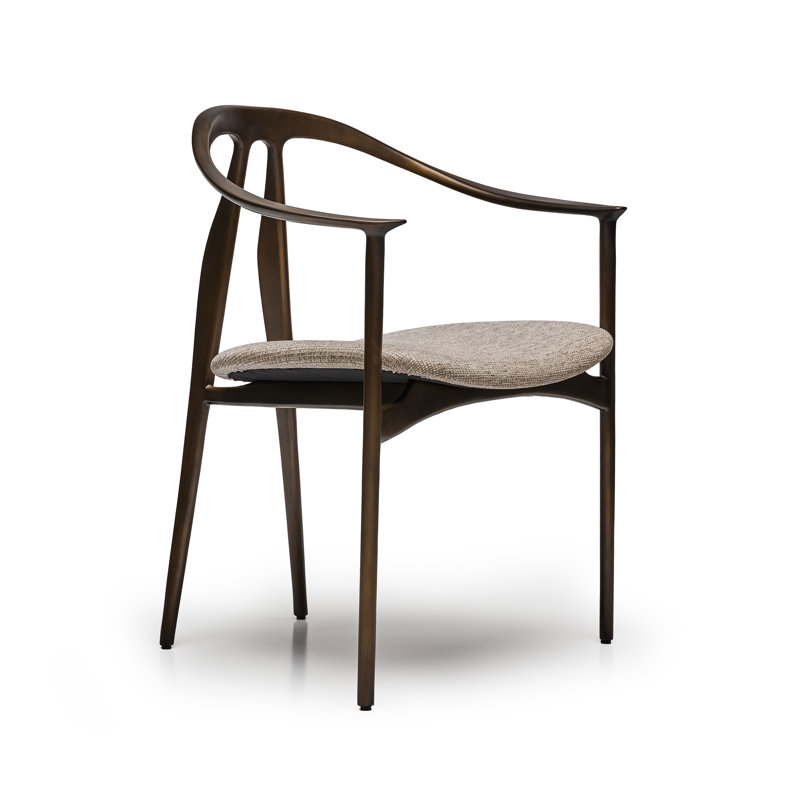 Chaise Jennings