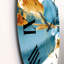 Horloge murale moderne - plante bleue sous l'eau avec branche dorée-60187736