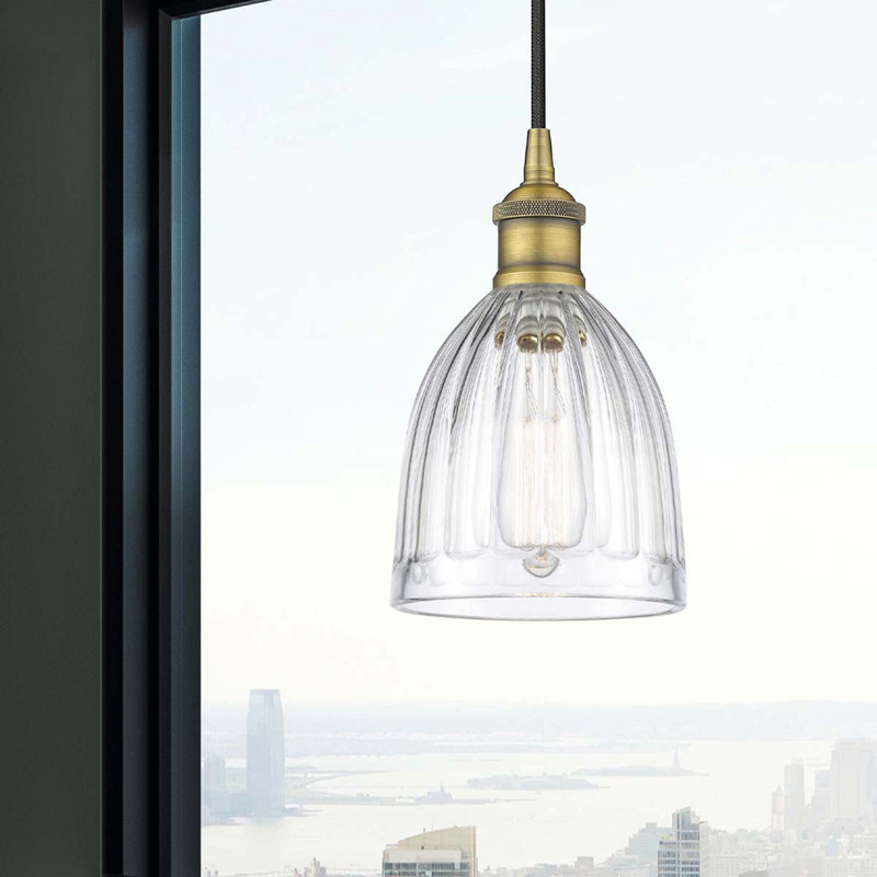 Luminaire suspendu en forme de cloche à 1 lumière Radegonde, Transparent, Laiton brossé