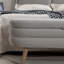 Banc de rangement avec pieds en bois pour chambre à coucher-172203271