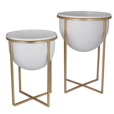 Tevis Metal Plant Pot