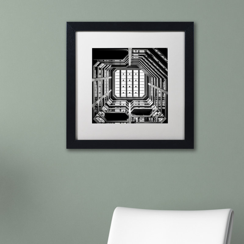«Ceiling View» par Dave MacVicar - reproduction de photo sur toile encadrée, H 11 po x l 14 po x P 0,5 po