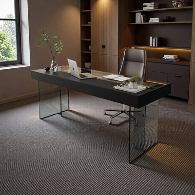 Bureau italien minimaliste