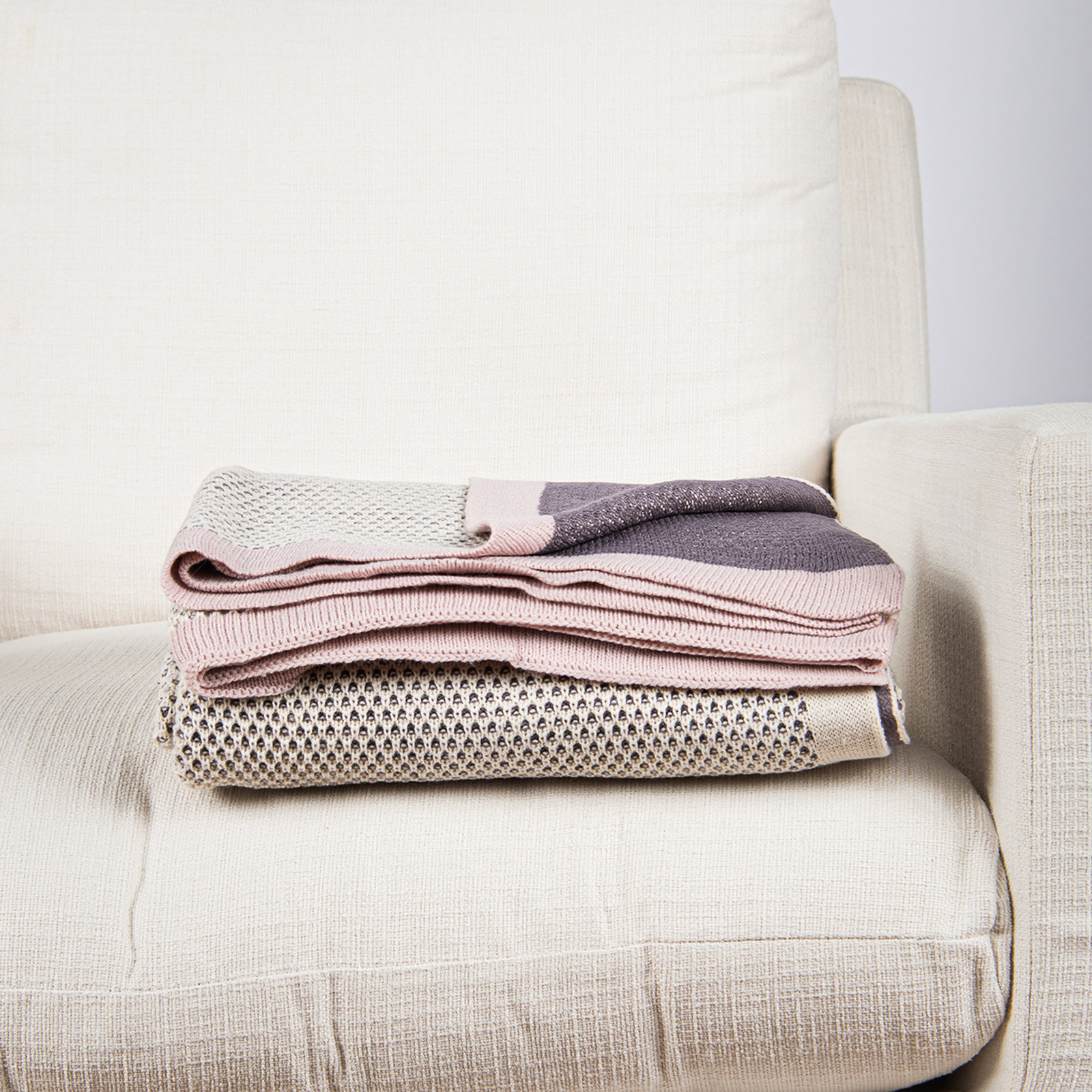 Adamsville Throw Blanket, Pink