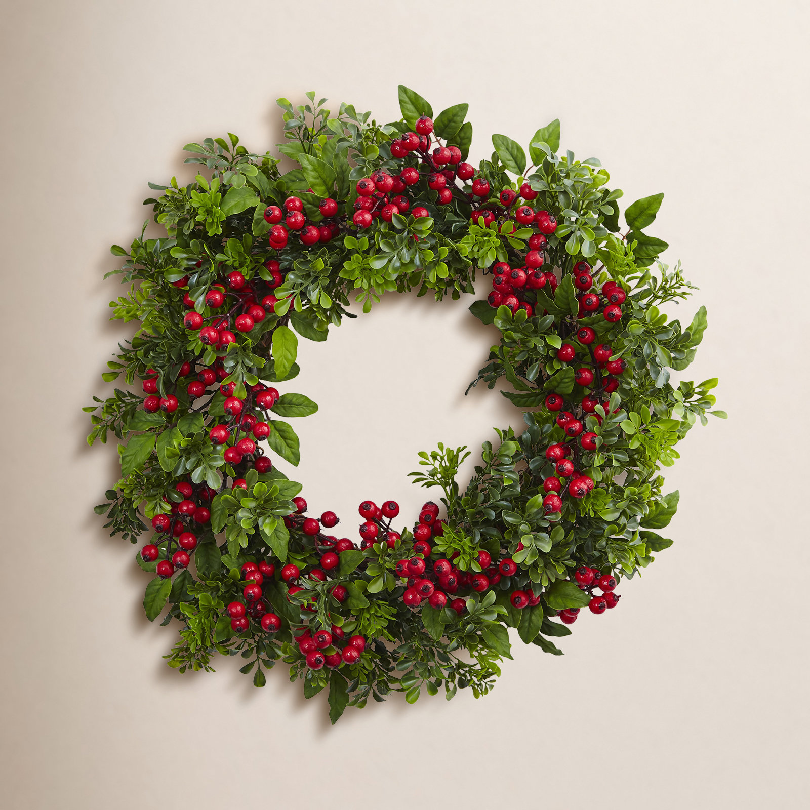 24'' Handcrafted Polyester Wreath