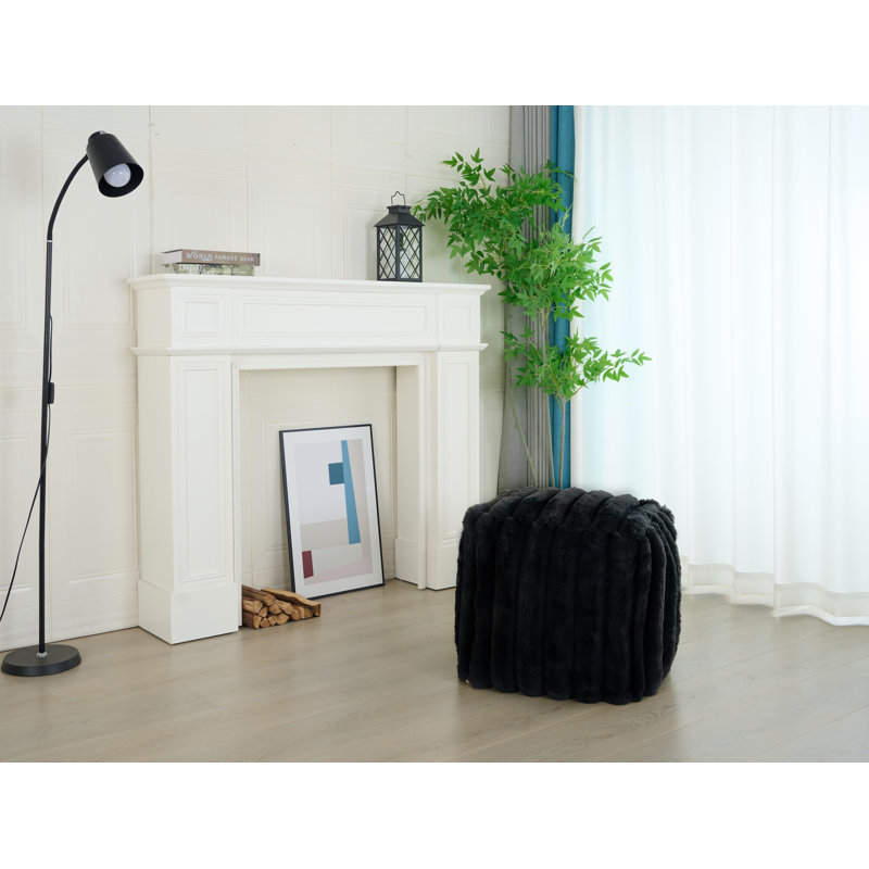 Repose-pieds intérieur en fausse fourrure Magnusse, Black