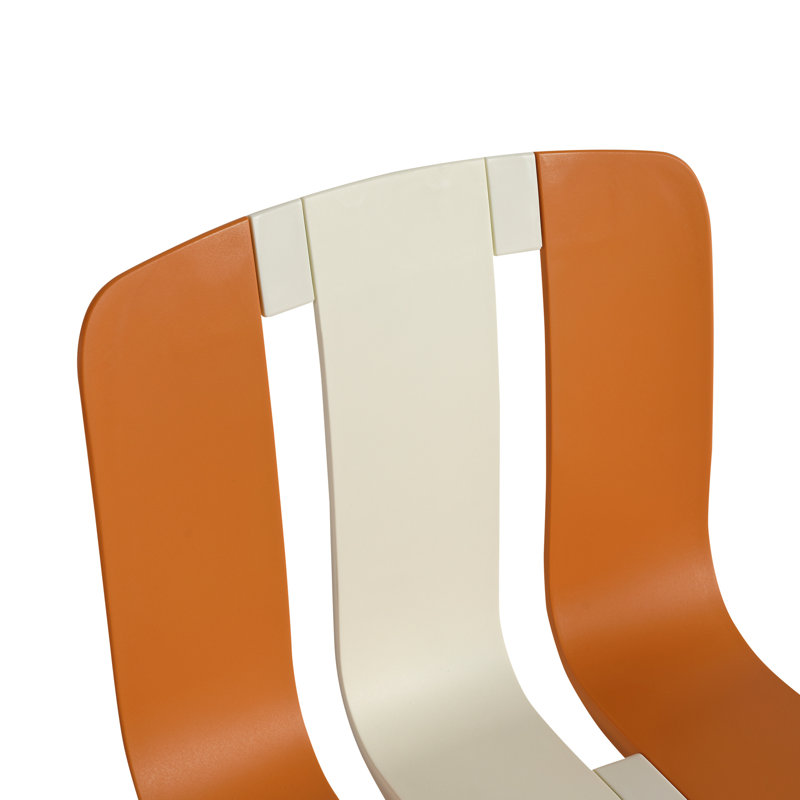 Ensemble de 4 chaises rayées avec blocs colorés et fabrication en métal beige / orange / blanc. Assise confortable pour de longues périodes, style élégant, adaptable aux styles de décoration, chaises, rayures, Pp