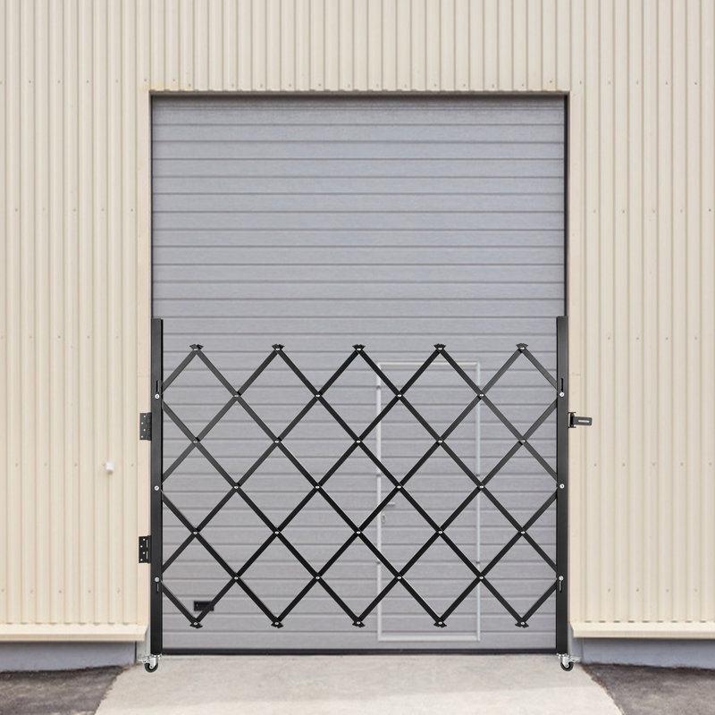 Barrière simple pliante en métal, H 4 pi x l 5,7 pi