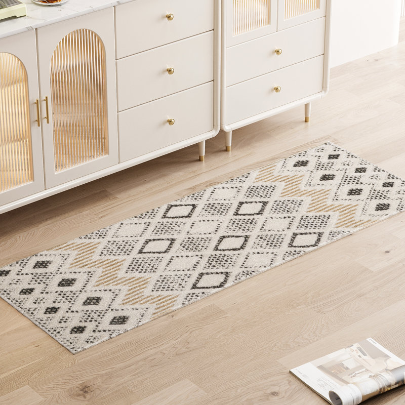 Tapis à motif géométrique à chevrons moderne brun / gris / beige Kearyn, Tapis de couloir 2 pi x 6 pi