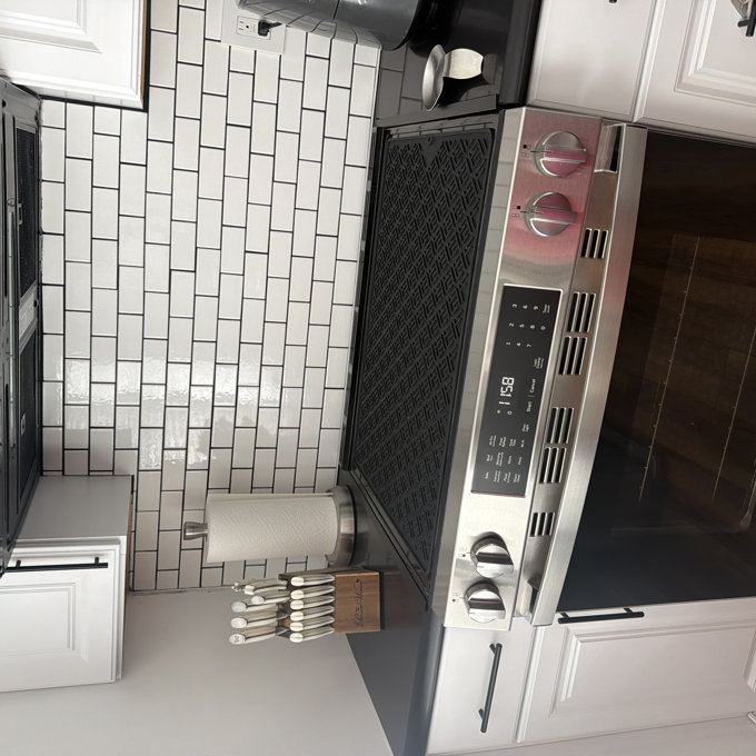 Stove Gap Covers, Stainless Steel Stove Counter Gap Cover, Adjustable Length 13.8" to 27.6", Stove Gap Filler, Heat Resistant and Easy Clean, Includes Black Cleaning Brush. (Set of 2)