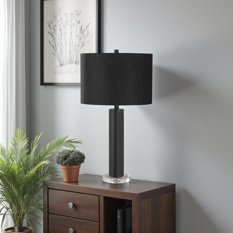 Lampe de table arquée en métal noir et abat-jour noir Oksana, H 27,26 po x l 14,82 po x P 14,79 po