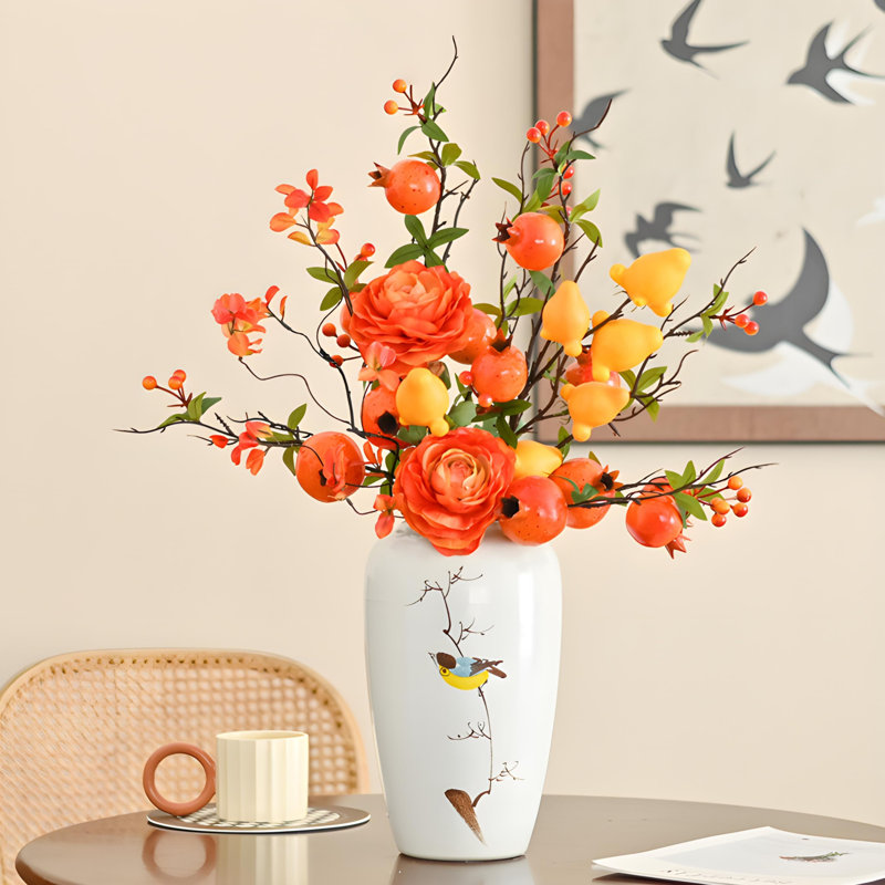 Ornements de fleurs simulées