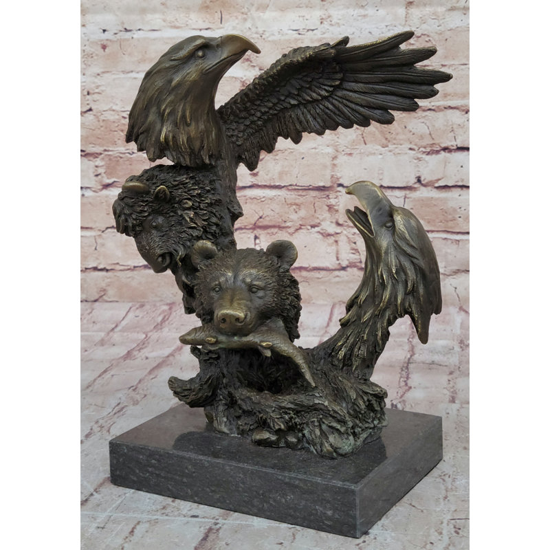 «Eagles & Bear Hunting Fish», sculpture originale en bronze par Milo sur base de marbre