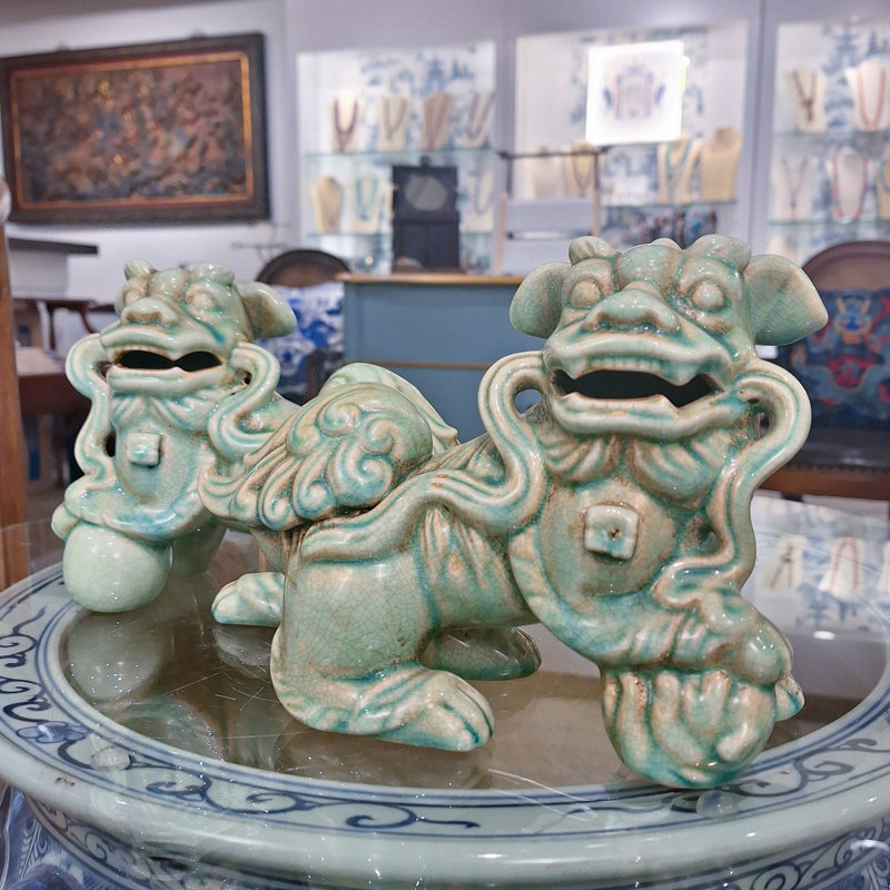 Porcelain Foo Dogs Pair