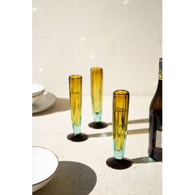  Verre à champagne recyclé cannelé H 9,5 po - Ensemble de 6 verres bleus et ambrés soufflés à la main