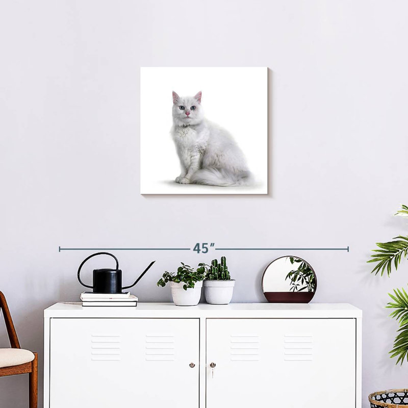 Crowle Elegant White Cat, 20" H x 20" W