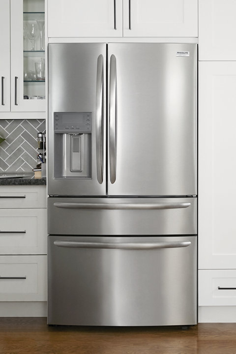 Shop Frigidaire Refrigerators