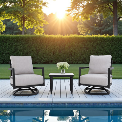 Chaise de patio d'extérieur pivotante en aluminium thermolaqué haut de gamme Everly avec coussins Sunbrella® (table d'appoint non incluse)