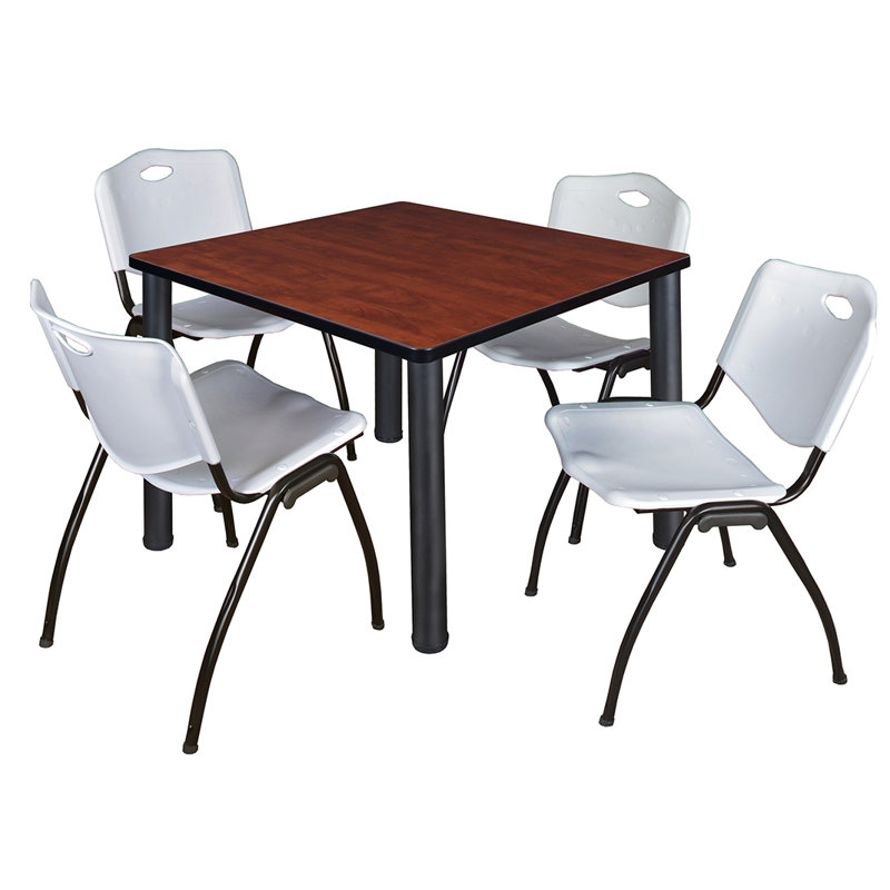 Plateau de table Kee Square, 4 chaises empilables, H 30 po x l 29 po x P 29 po, Noir, Cerisier