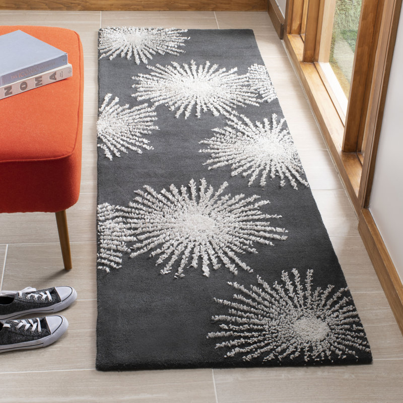 Amier Hand Tufted Wool And Viscose Geometric Rug, Runner 2'6" x 8'