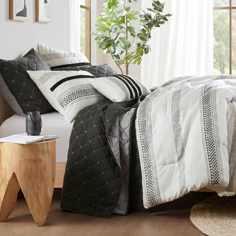 Ensemble d'édredon et de courtepointe 7 pièces 7 pièces, Full/Queen Sheet Set + 6 Additional Pieces