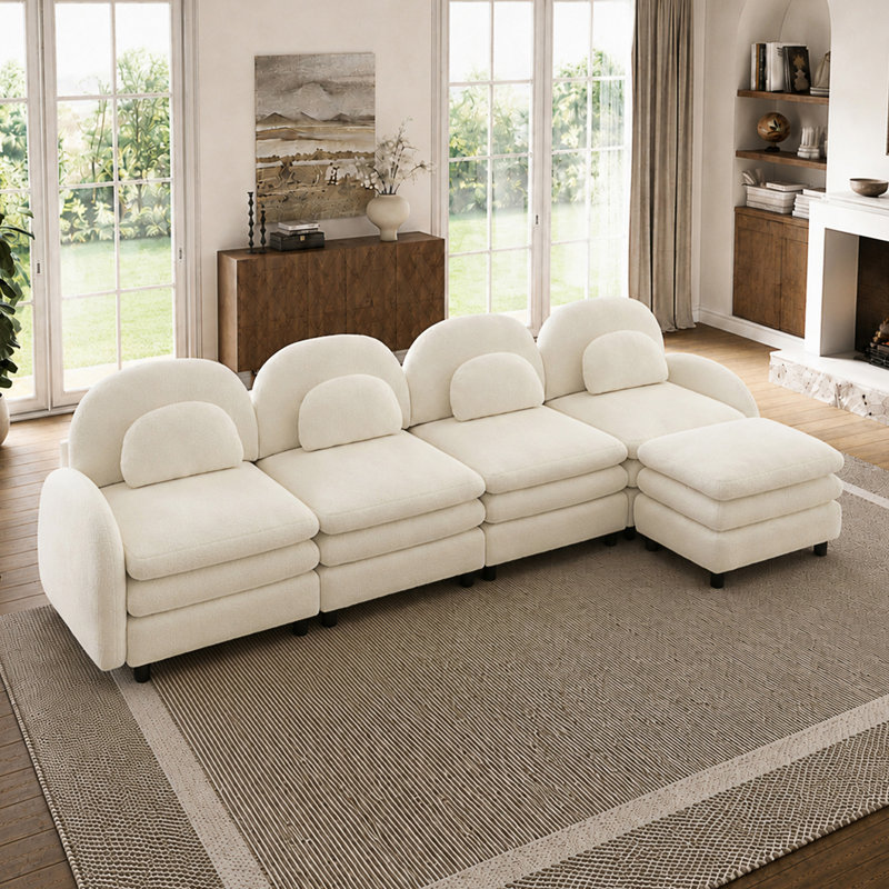 Canapé modulaire courbé 4 places avec repose-pieds et coussins double épaisseur, 35.4" H x 129.1" W x 55.5" D, Beige
