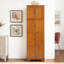 Armoire de rangement en chêne de 72,4 po de hauteur avec 8 portes et 4 tablettes. Pour différents réglages. Surface lisse, zones de fondation robustes. Extérieur, fabrication stable