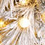 Arbre de Noël enneigé avec pin-280207359