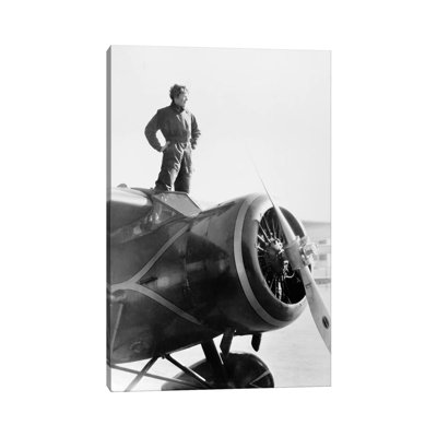 " Amelia Earhart (1897-1937) "