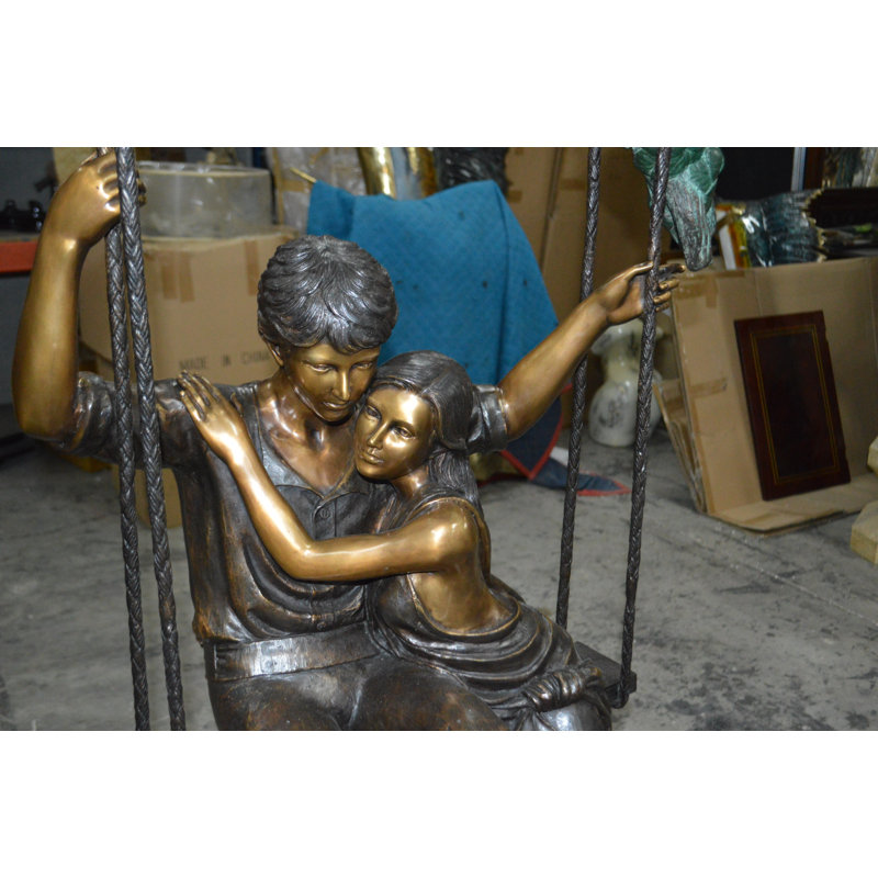 Statue «Lovers On A Swing» en bronze - Taille: L 48 po x l 32 po x H 64 po.
