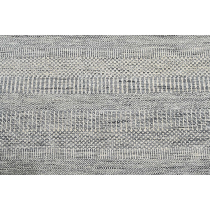 Area Rug in Silver/Gray