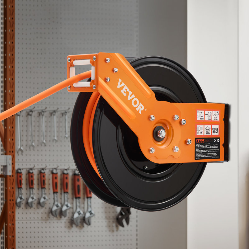 Enrouleur de tuyau d'air rétractable, tuyau d'air en caoutchouc 3/8 po x 50 pi, pression maximale 300 PSI, enrouleur de tuyau pour compresseur d'air à rembobinage automatique avec câble d'alimentation de 5 pi, enrouleur robuste à bras unique pour montage au plafond ou au mur et support pivotant à 180°