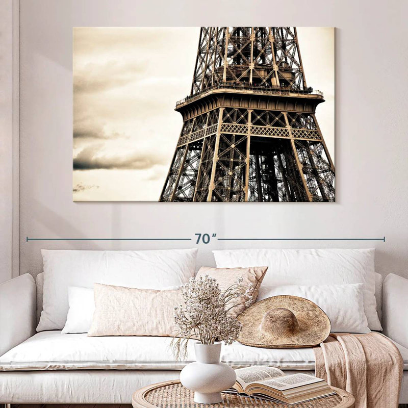 Lilie Eiffel Retro Shot, 34" H x 51" W