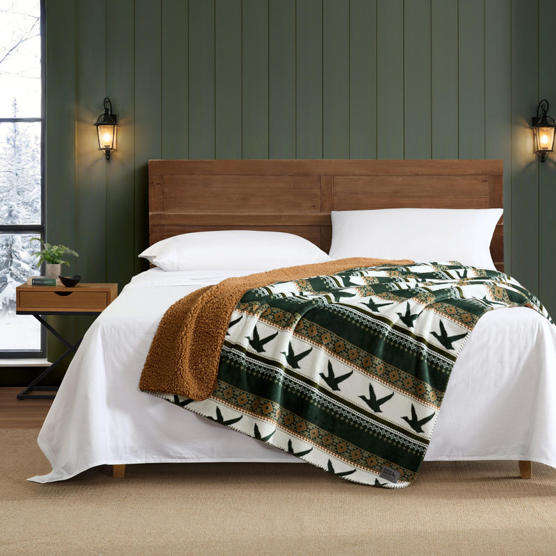 Jeté réversible imprimé Eddie Bauer, Goose Sweater Green