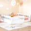 Lit plateforme en bois pleine grandeur avec garde-corps, blanc-476392196
