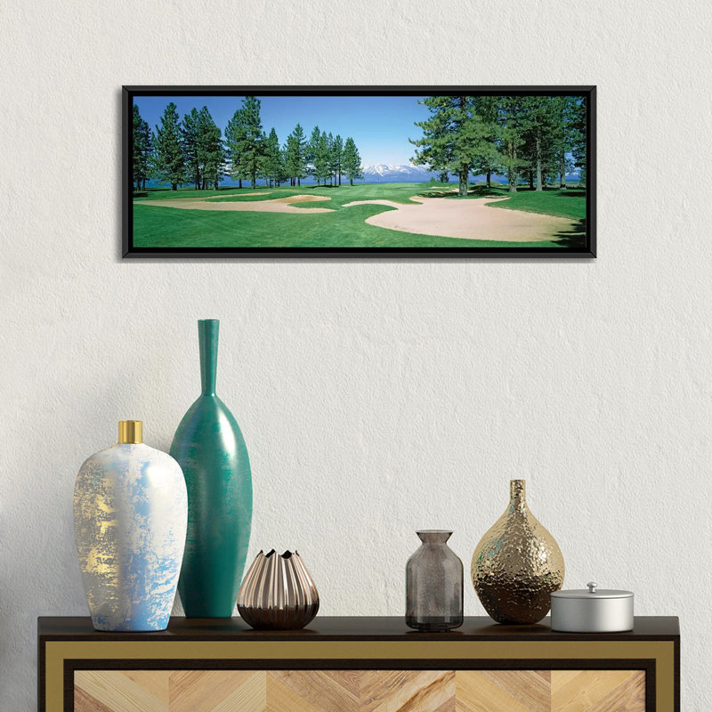 «Sand traps in a Golf Course, Edgewood Tahoe Golf Course, Stateline, Douglas County, Nevada, USA», reproduction de photo sur toile