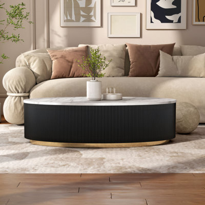 Table basse ovale en marbre Kirtin avec base dorée