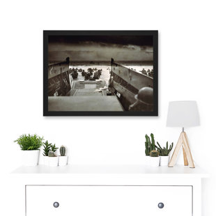 War Military History D Day Landing Normandy Into Jaws Of Death - Single Picture Frame Print