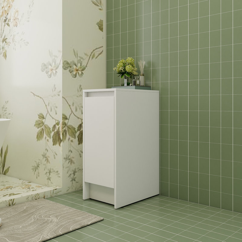 L'armoire de salle de bain 12 po à fermeture douce améliore l'efficacité du rangement et offre beaucoup d'espace