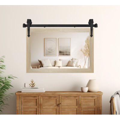 Miroir rustique moderne avec rail de porte de grange en acier