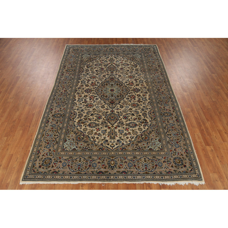 Tapis traditionnel floral 7 x 10