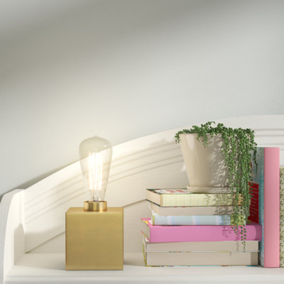 Lampe de table 4,5 po Byrum